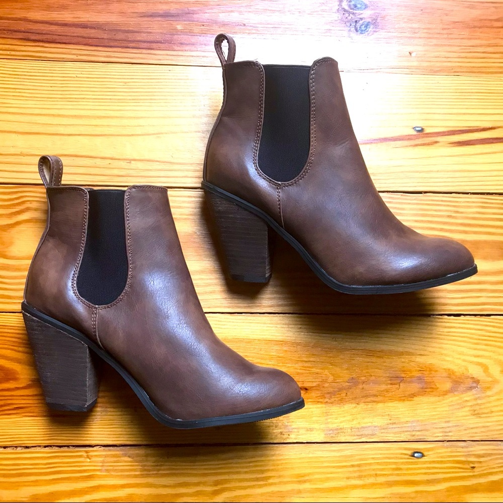 Cato Brown Black Ankle Boots, NWT, 10